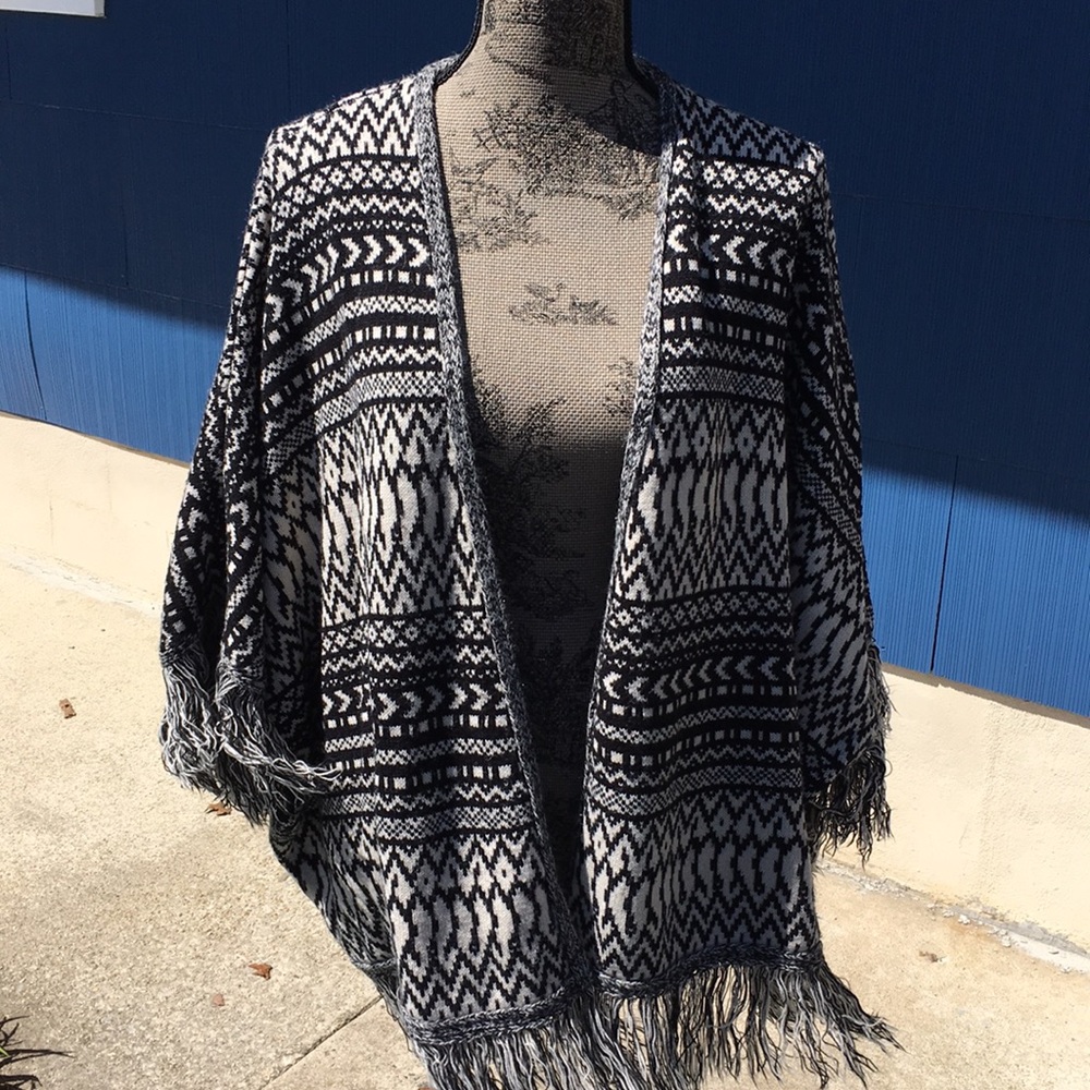 Cardigan - Picture 4 of 8